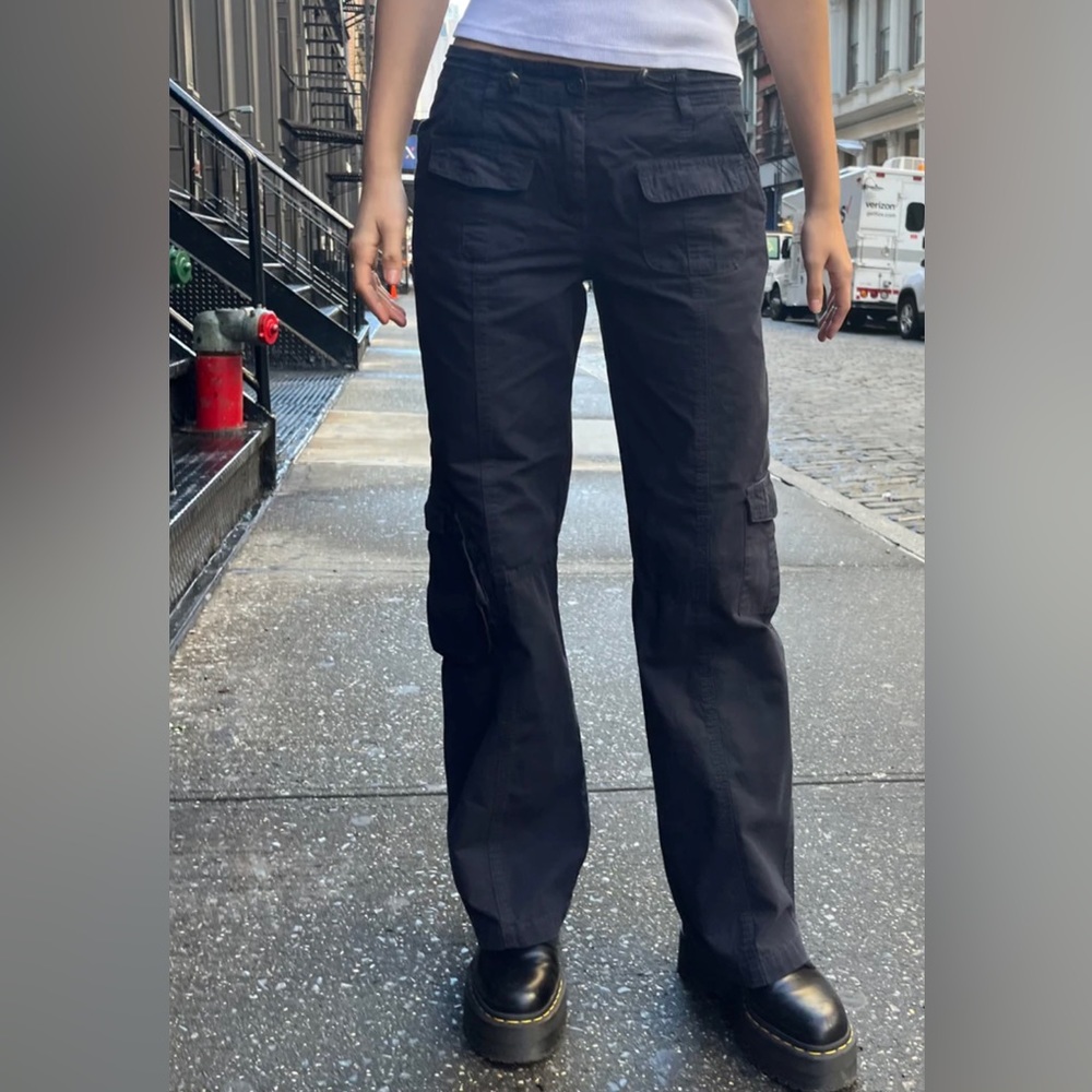 Brandy Melville Kim Cargo Pants navy blue